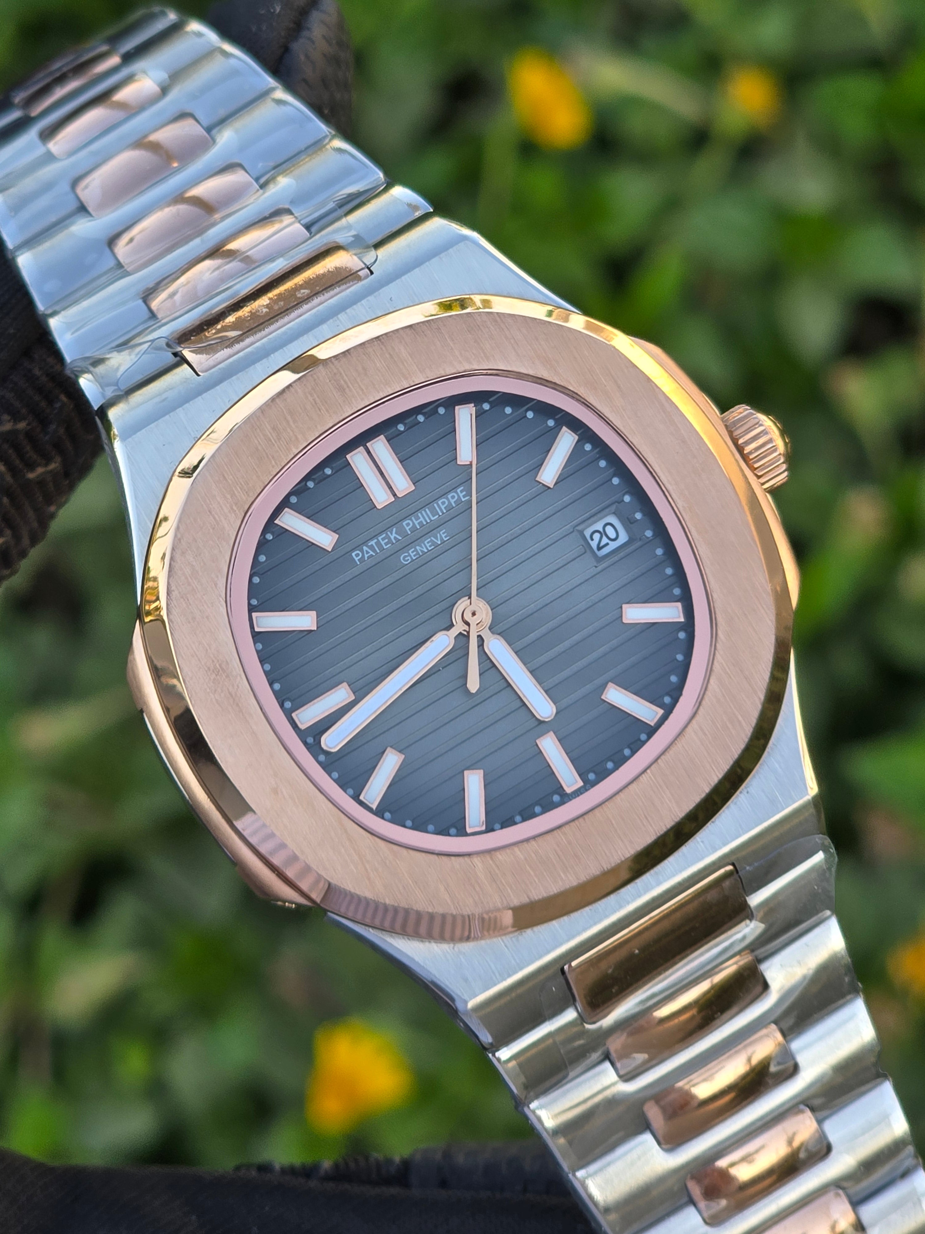 Patek Philippe Nautilus For Men 5711/1A - Two Tone With Grey Dial