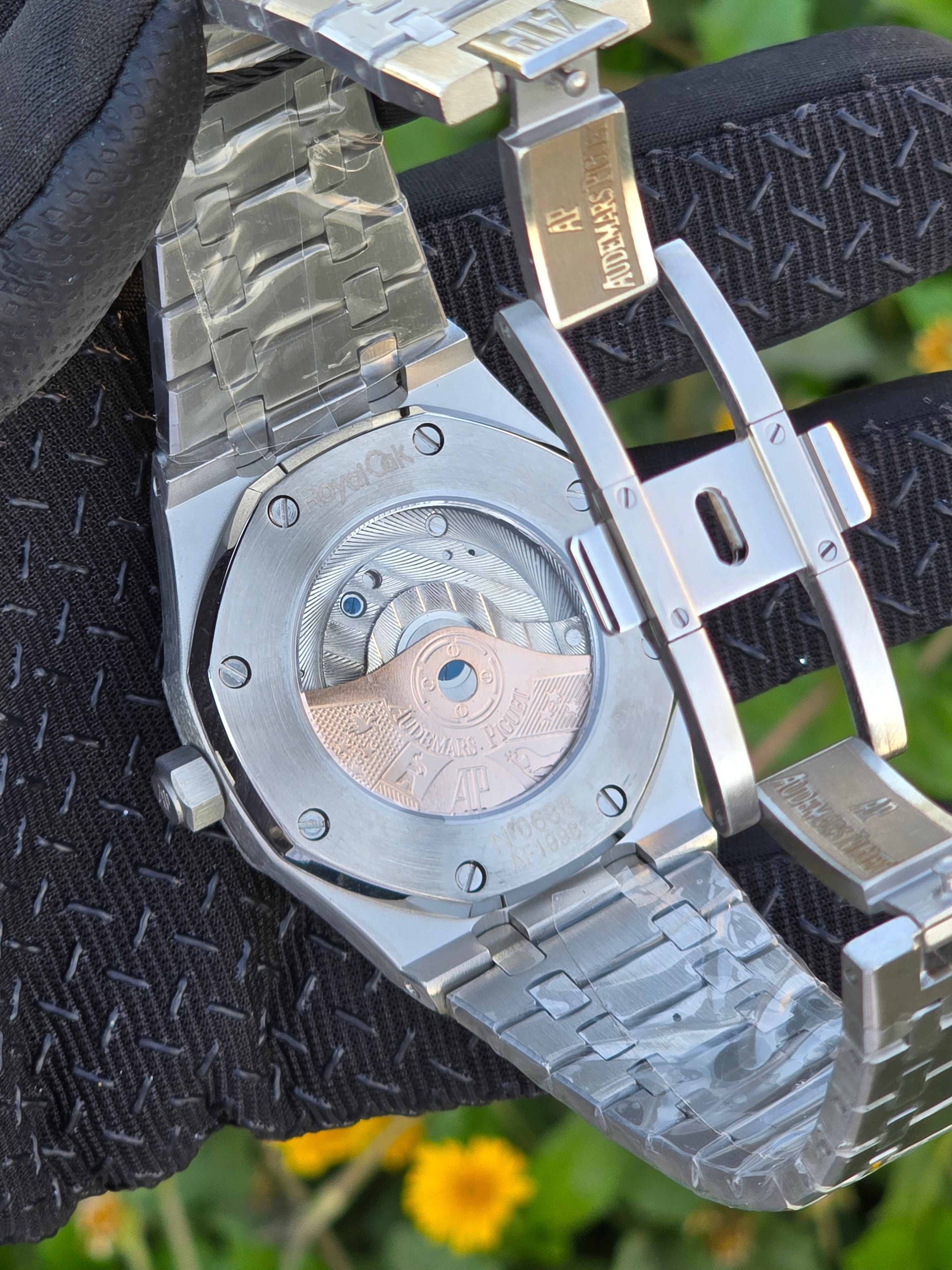 Audemars Piguet Royal Oak Stainless Steel - Silver & Green Dial