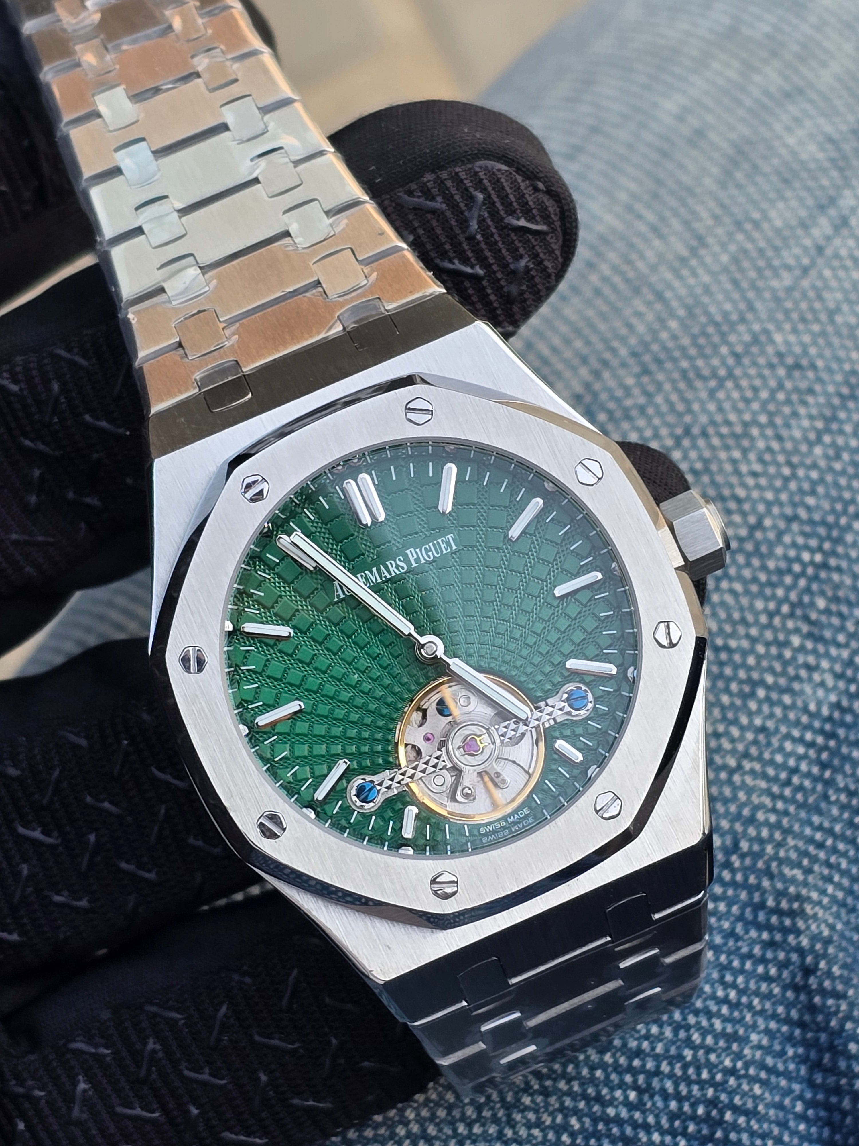 Audemars Piguet Royal Oak Stainless Steel - Silver & Green Dial