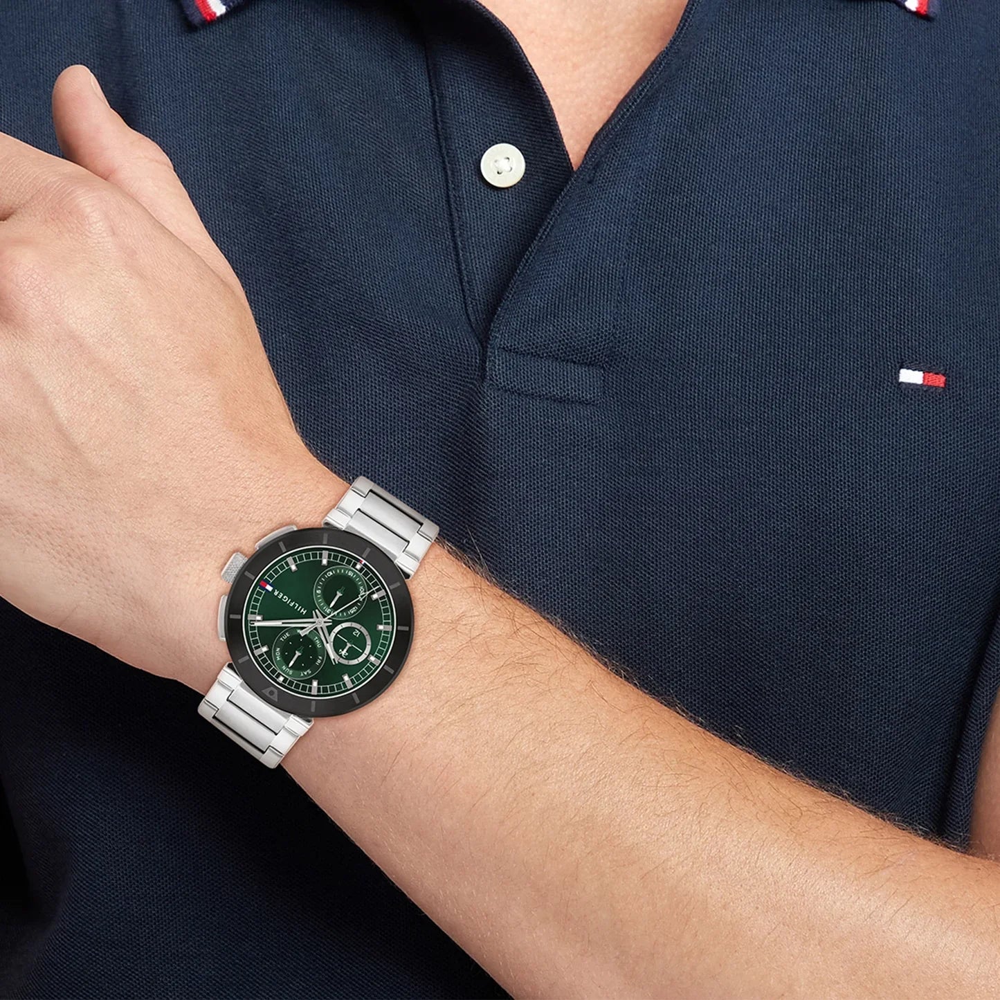 Tommy Hilfiger Men’s Watch – Model 1792117 Silver Green Edition