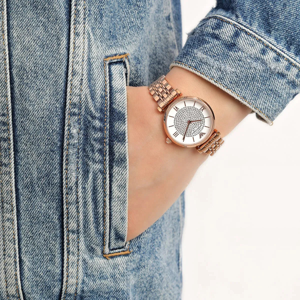 ساعة امبوريو ارماني للنساء AR11244