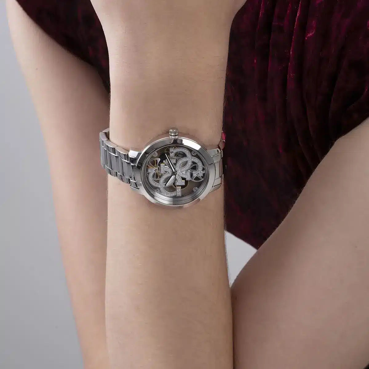 ساعة جيس للنساء GW0300L1