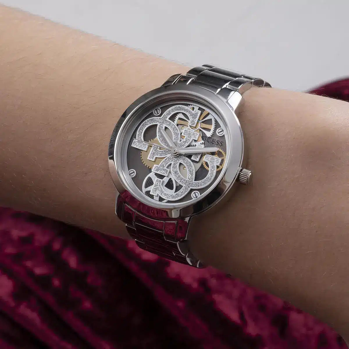 ساعة جيس للنساء GW0300L1