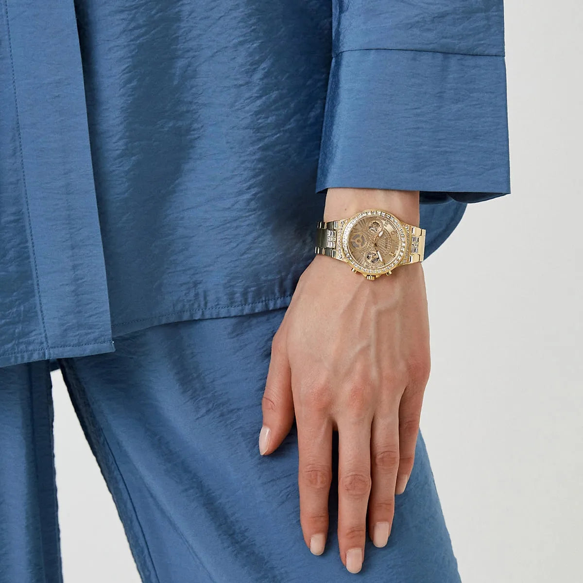 ساعة جيس للنساء GW0320L2