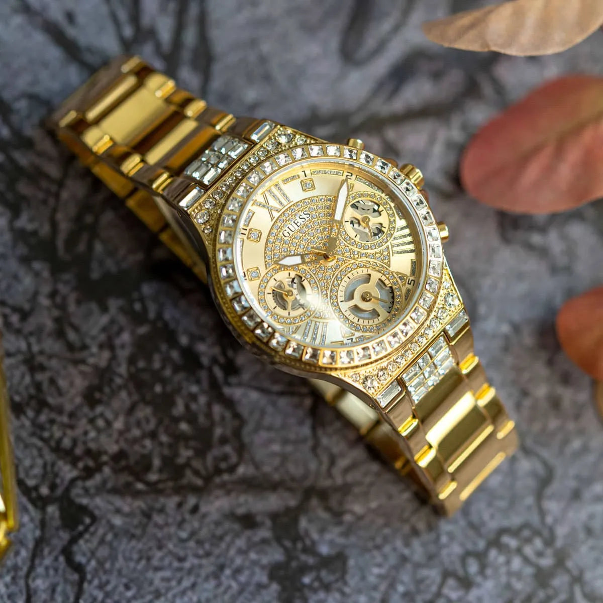 ساعة جيس للنساء GW0320L2