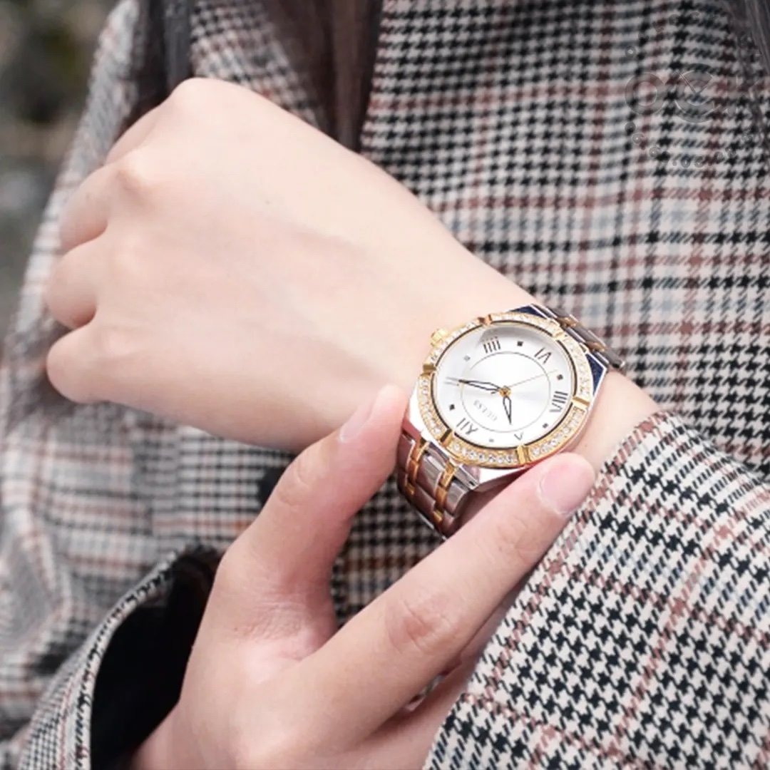 ساعه جيس للنساء GW0033L4