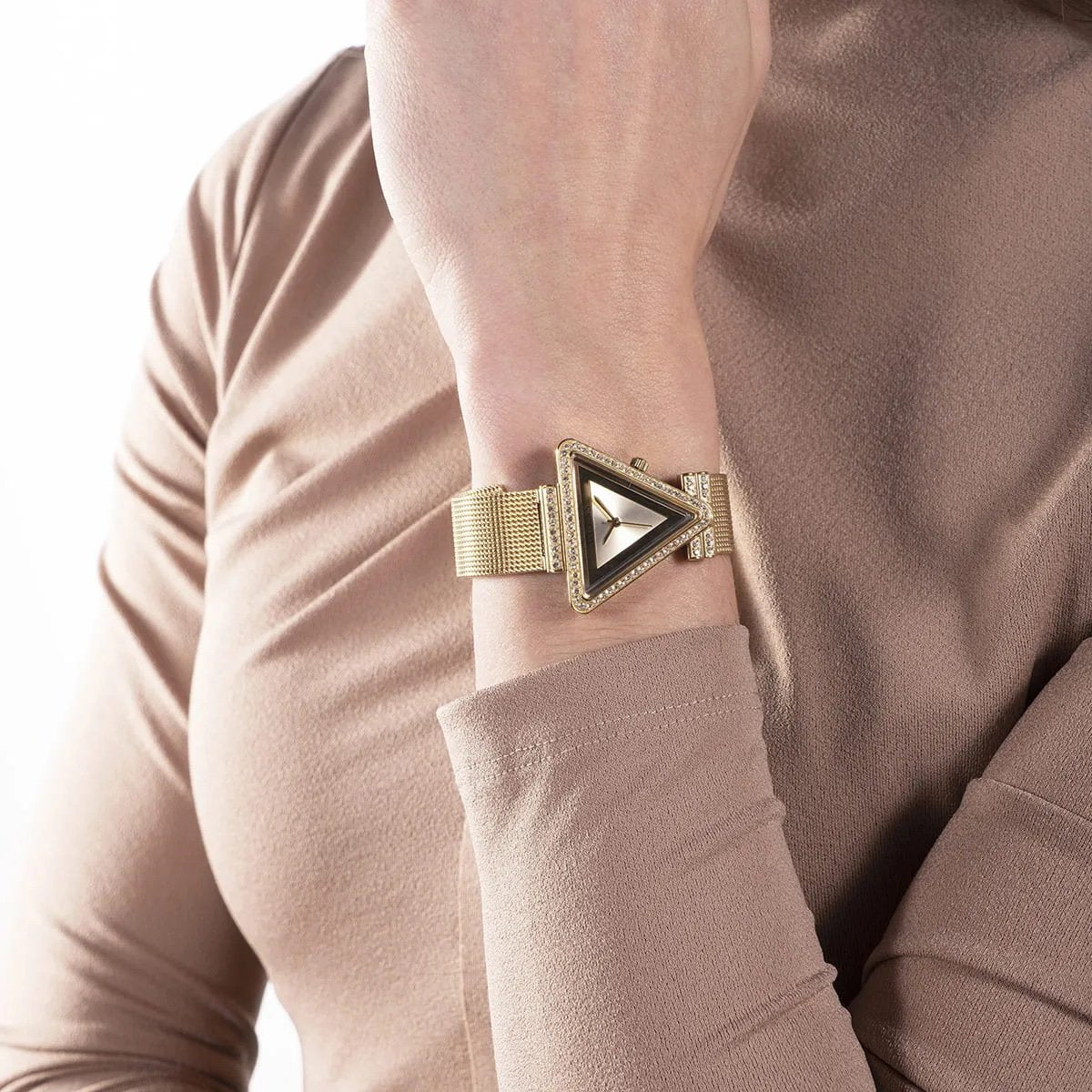 ساعة جيس للنساء GW0508L2