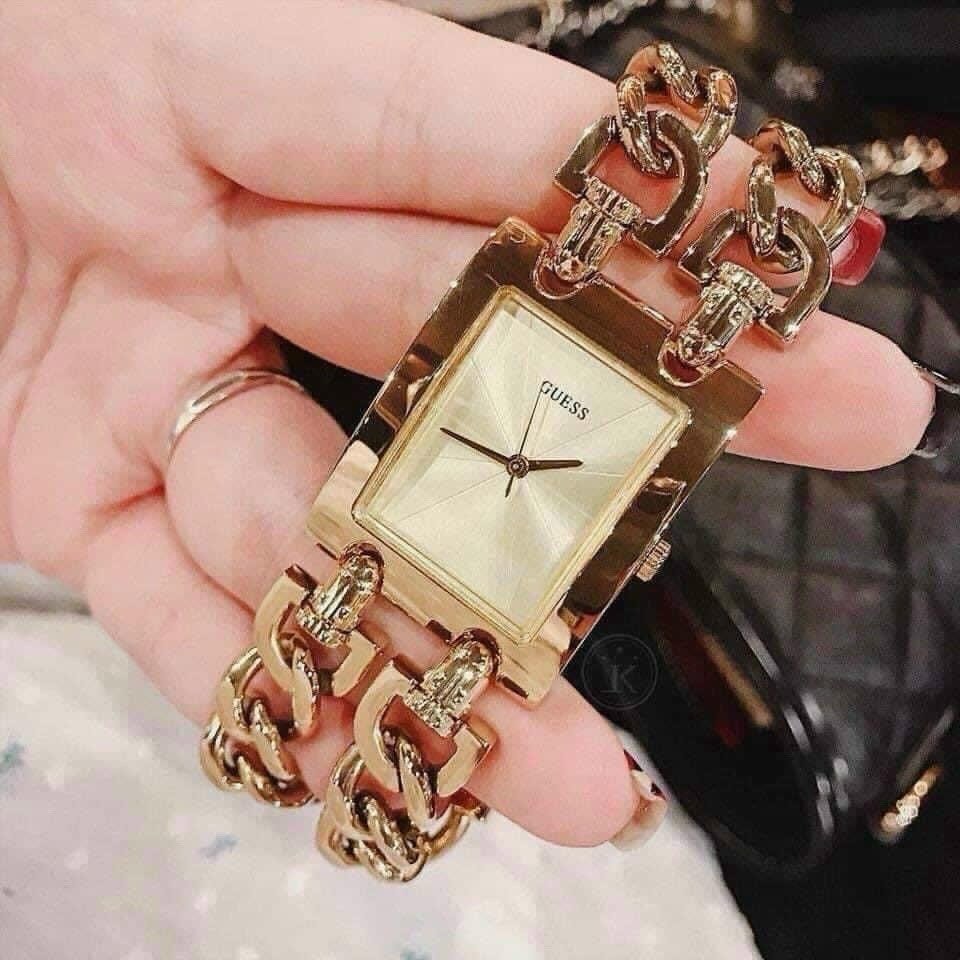 ساعة Guess للنساء W1117L2