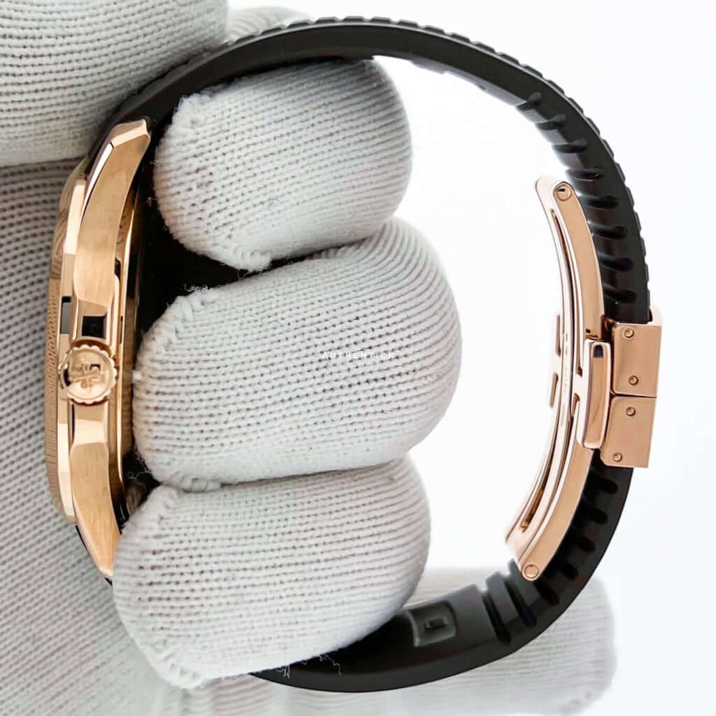 Patek Philippe Aquanaut Watch For Men - Black & Rose Gold