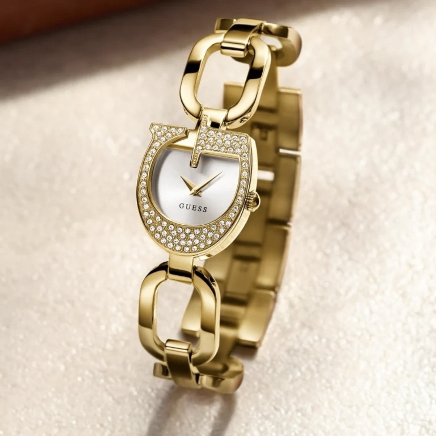 ساعة جيس حريمي GW0683L2