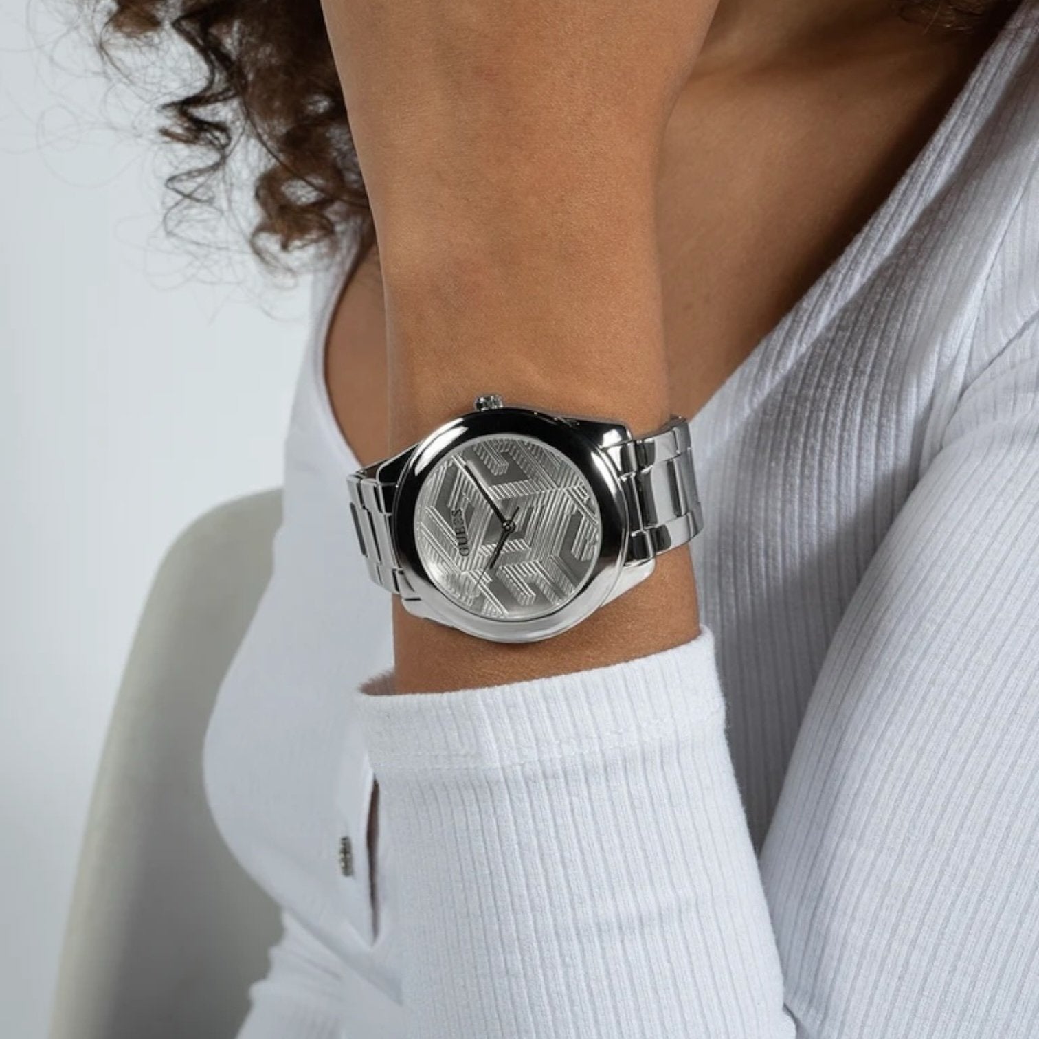 ساعة جيس للنساء GW0606L1