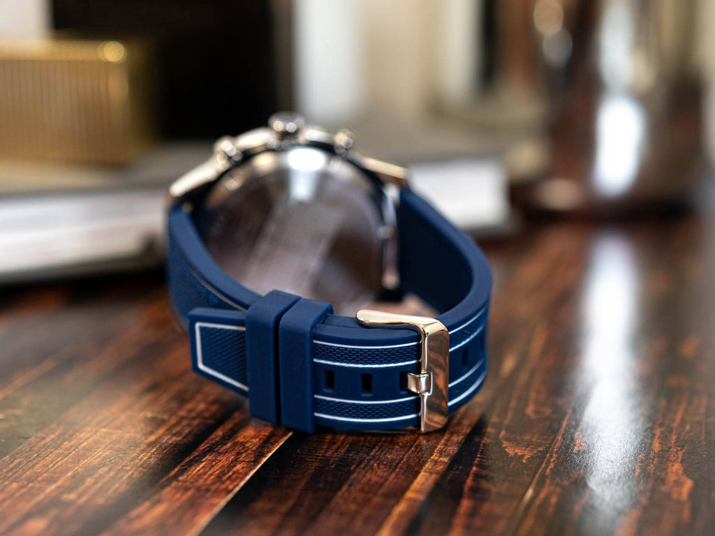 Tommy Hilfiger Men’s Watch – Model 1710582 | Sporty Blue Silicone Design