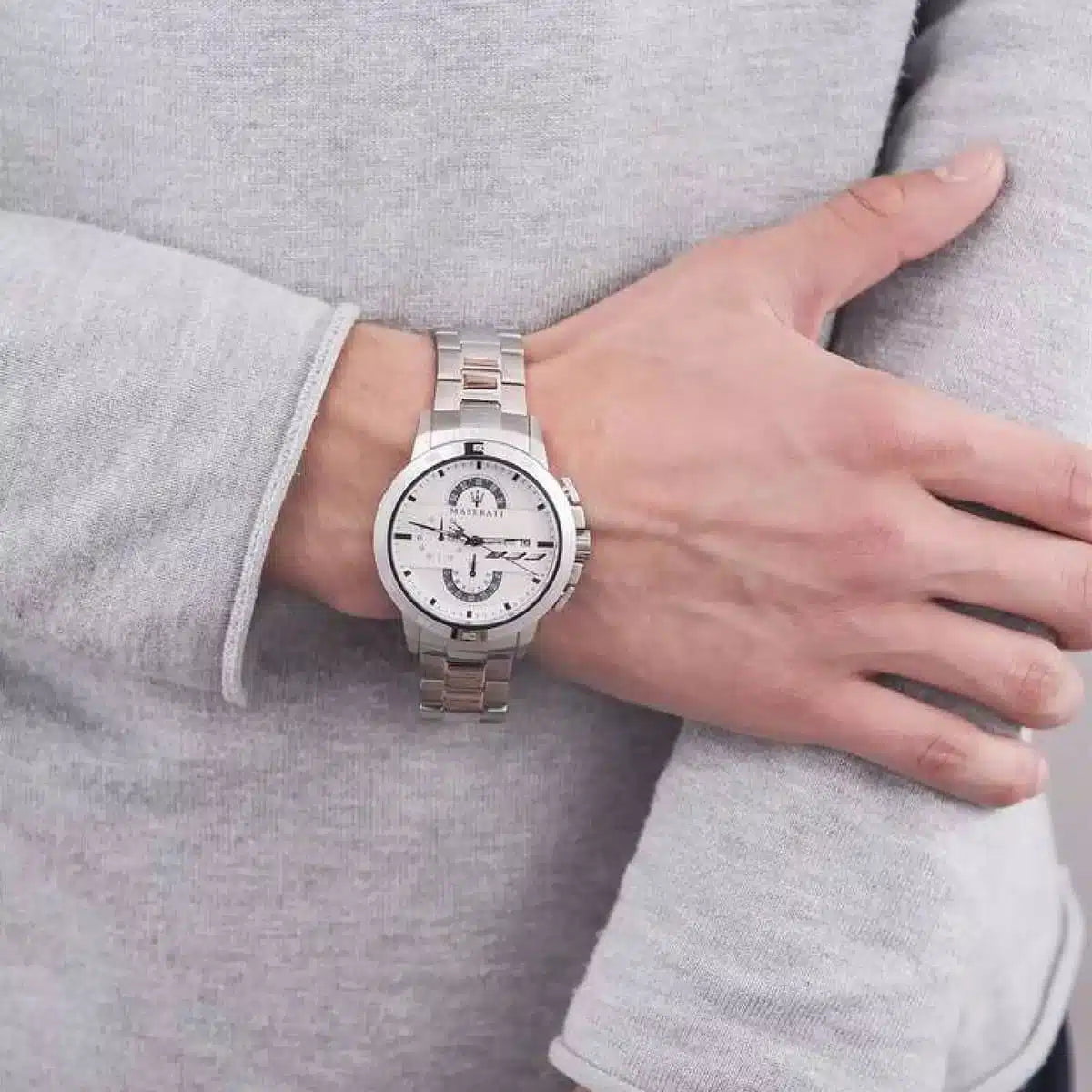 ساعة مزراتي للرجال R8873619004